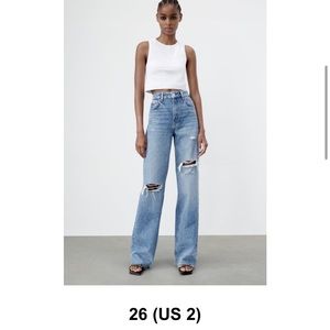 Worn once! Don’t fit me anymore after having my baby :)